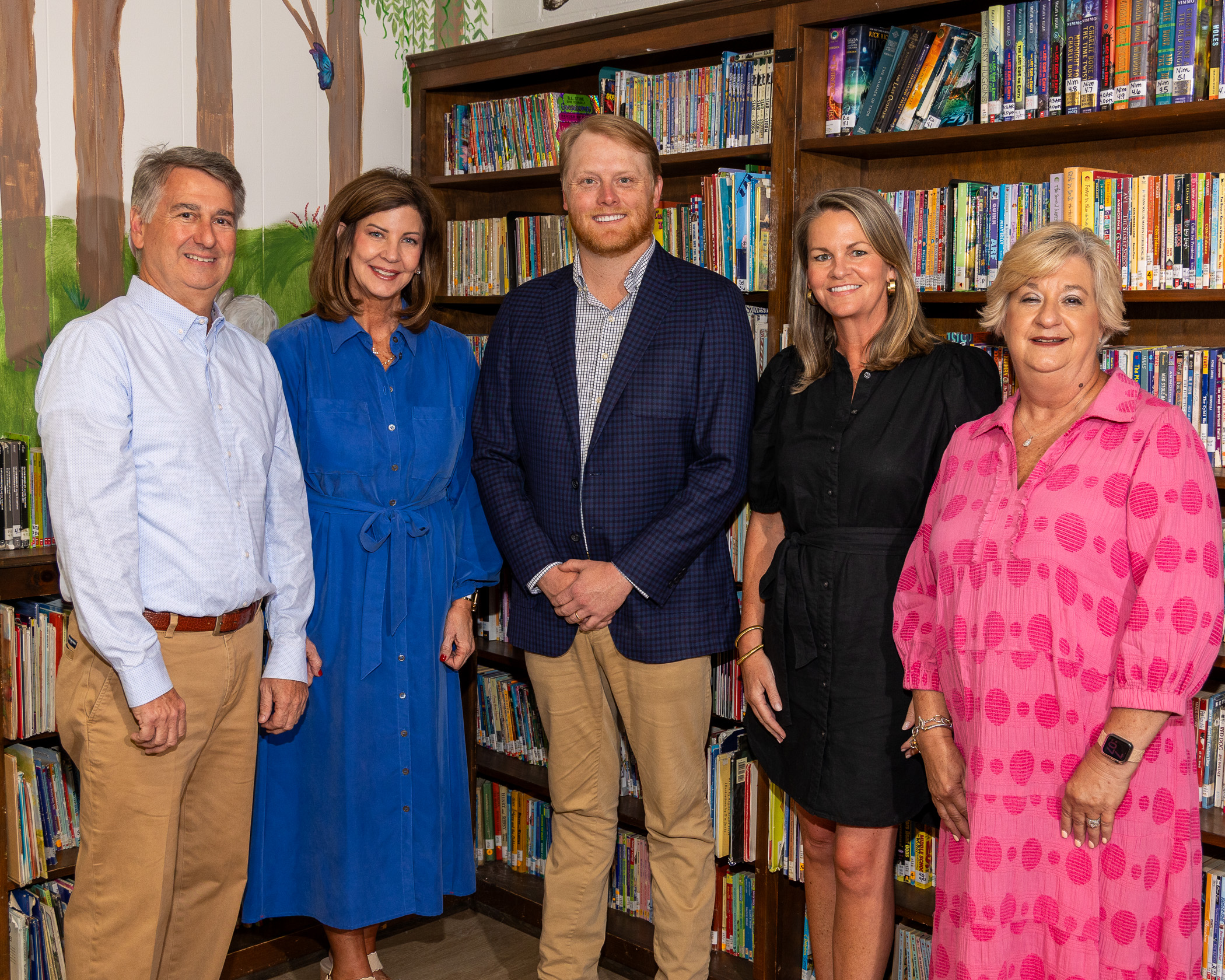 Representatives of the Thomas Jefferson Academy Alumni Association